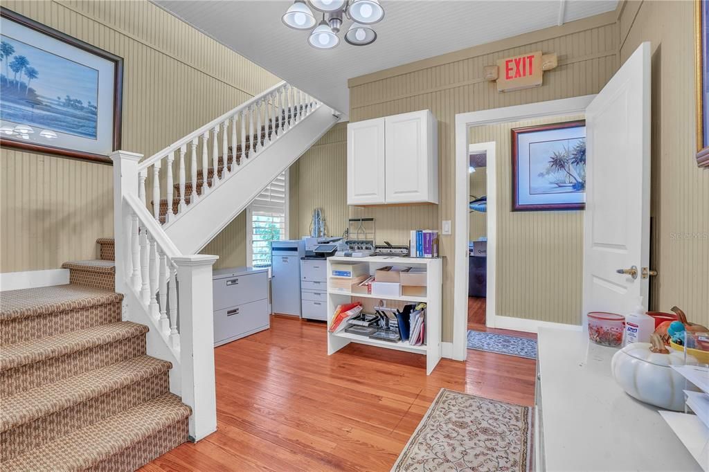 待售: $299,999 (0 贝兹, 0 浴室, 1692 平方英尺)