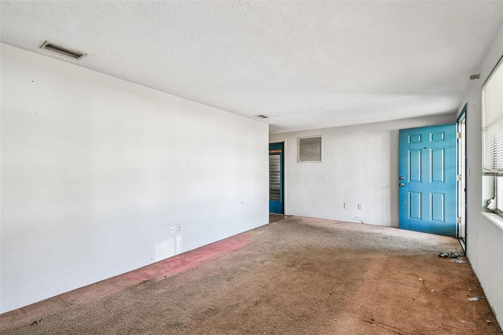 Activo con contrato: $160,000 (2 camas, 1 baños, 1206 Pies cuadrados)