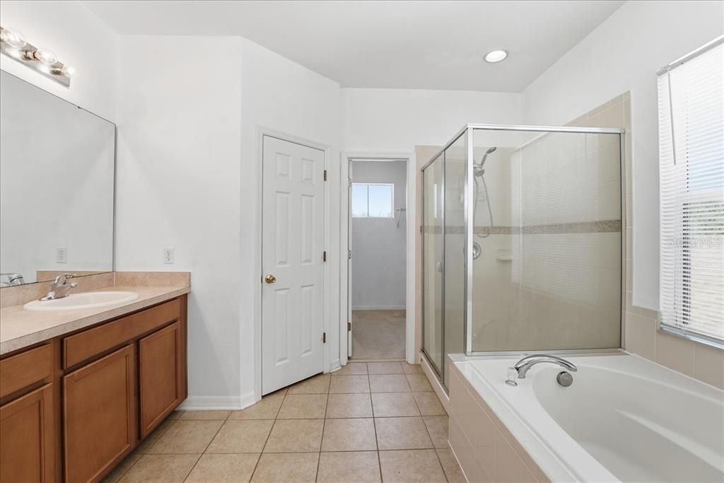 出租: $2,795 (4 贝兹, 2 浴室, 2329 平方英尺)