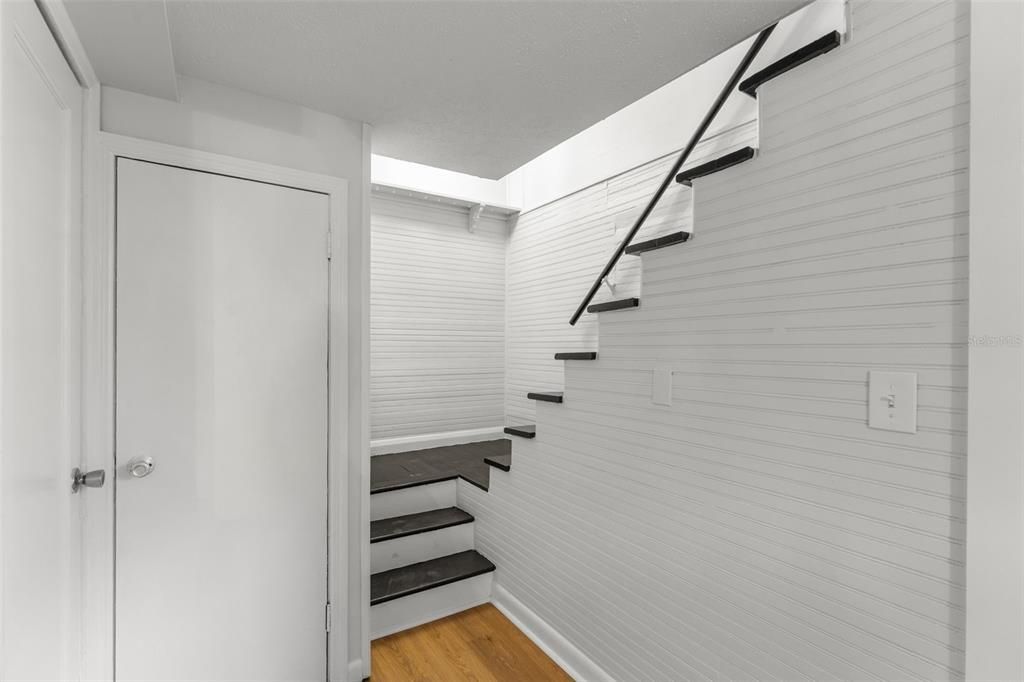 For Sale: $600,000 (3 beds, 3 baths, 1884 Square Feet)