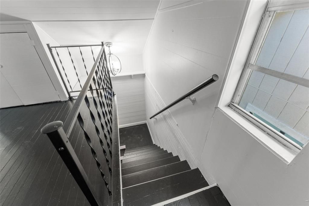 For Sale: $600,000 (3 beds, 3 baths, 1884 Square Feet)