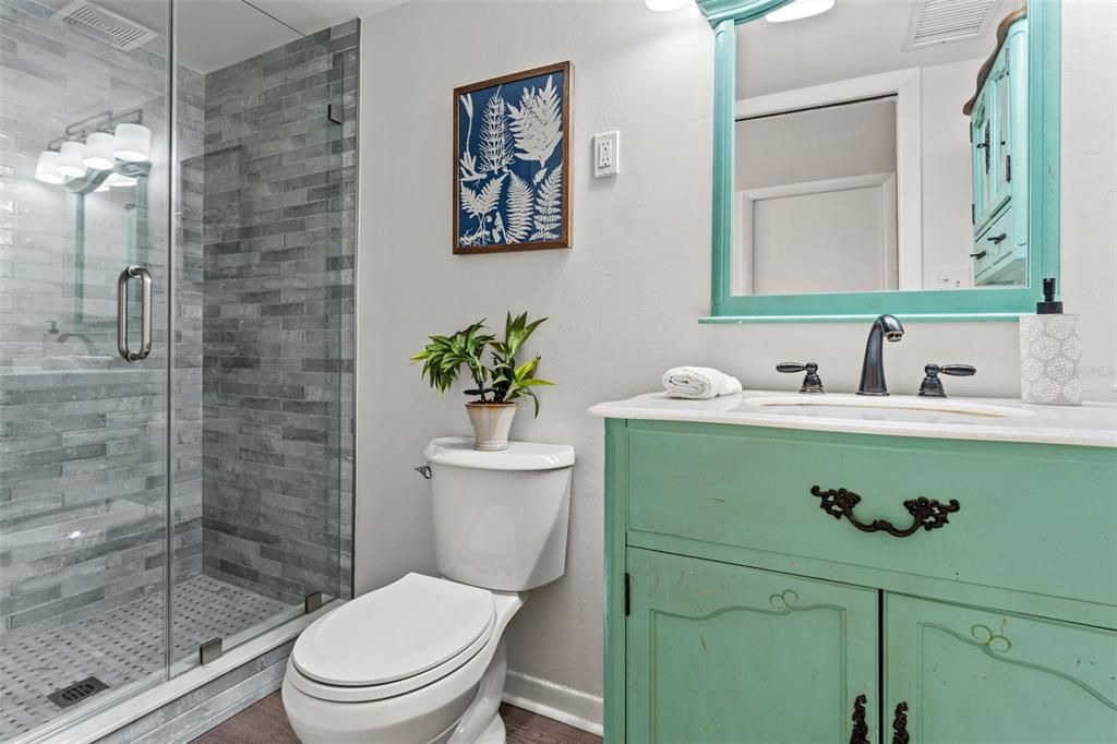 For Sale: $600,000 (3 beds, 3 baths, 1884 Square Feet)