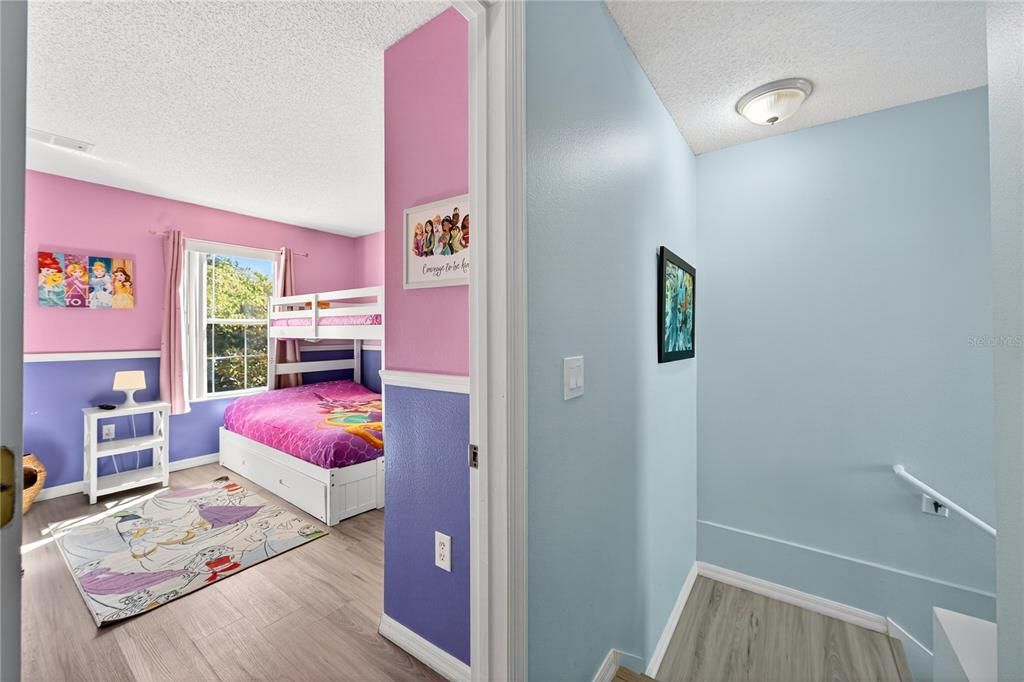 For Sale: $319,900 (3 beds, 2 baths, 1286 Square Feet)