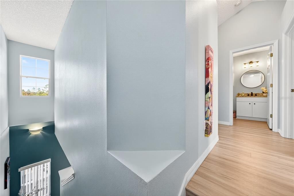 For Sale: $319,900 (3 beds, 2 baths, 1286 Square Feet)