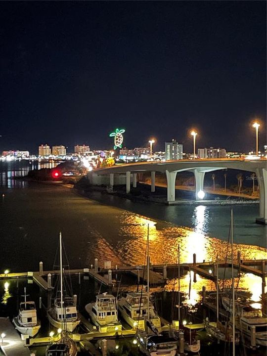 For Sale: $575,000 (2 beds, 2 baths, 1269 Square Feet)