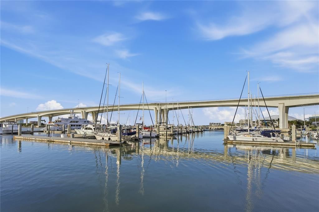 For Sale: $575,000 (2 beds, 2 baths, 1269 Square Feet)