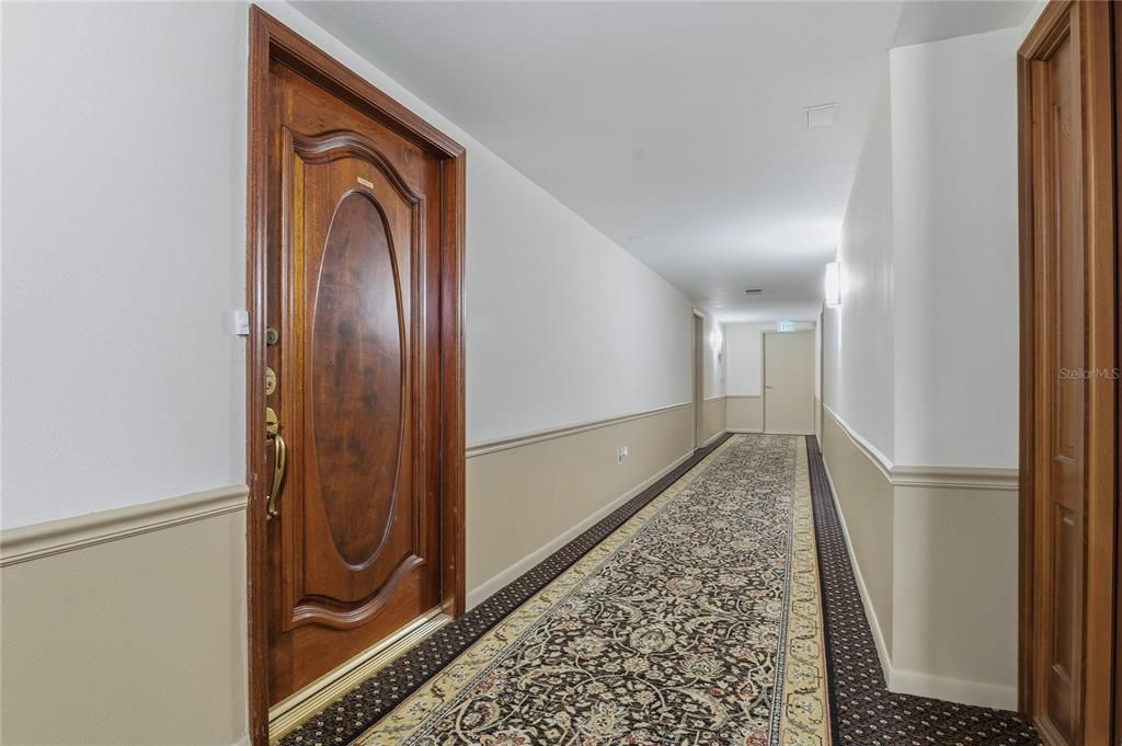 For Sale: $575,000 (2 beds, 2 baths, 1269 Square Feet)