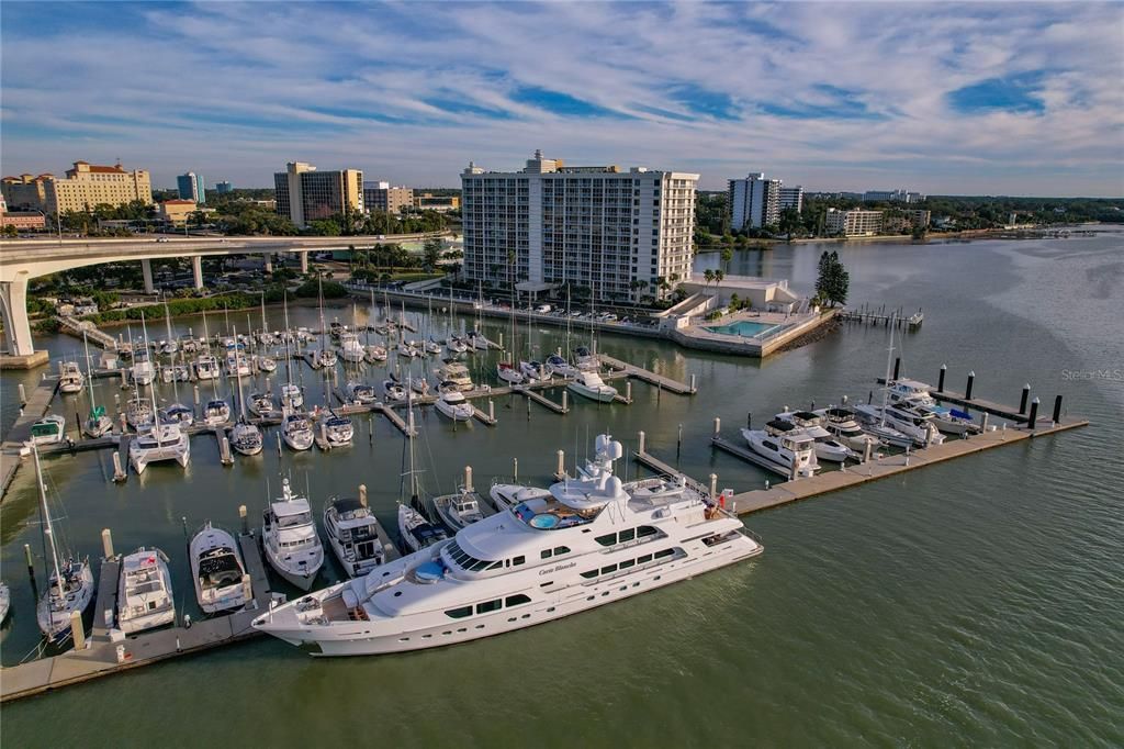 For Sale: $575,000 (2 beds, 2 baths, 1269 Square Feet)