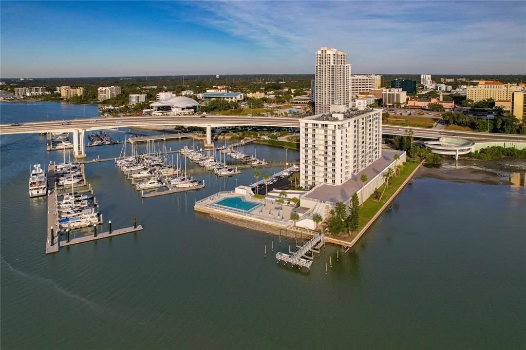 For Sale: $575,000 (2 beds, 2 baths, 1269 Square Feet)