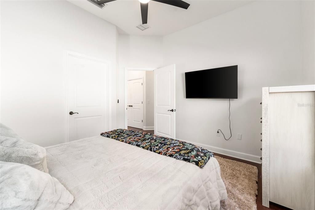 待售: $1,200,000 (5 贝兹, 4 浴室, 3316 平方英尺)