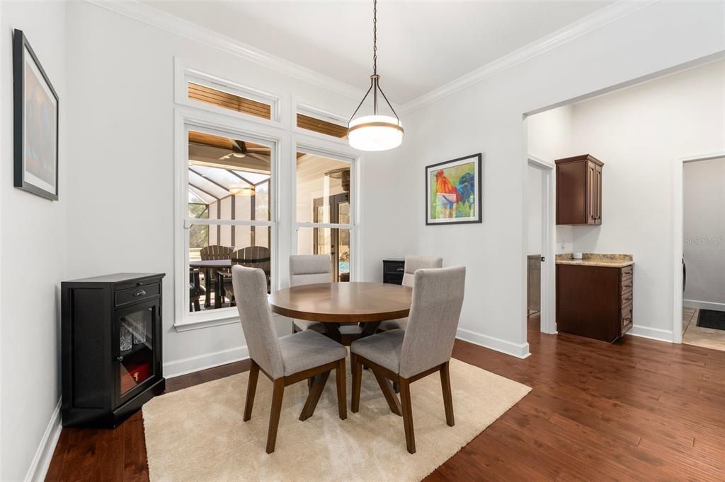 待售: $1,200,000 (5 贝兹, 4 浴室, 3316 平方英尺)