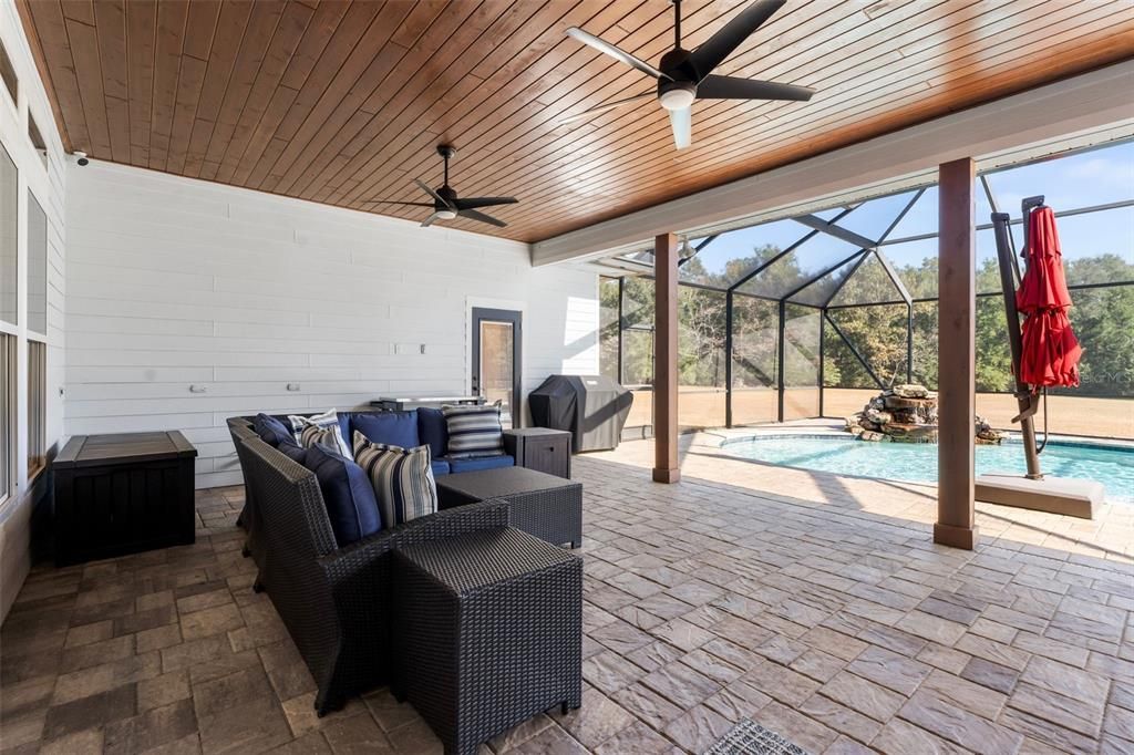 待售: $1,200,000 (5 贝兹, 4 浴室, 3316 平方英尺)