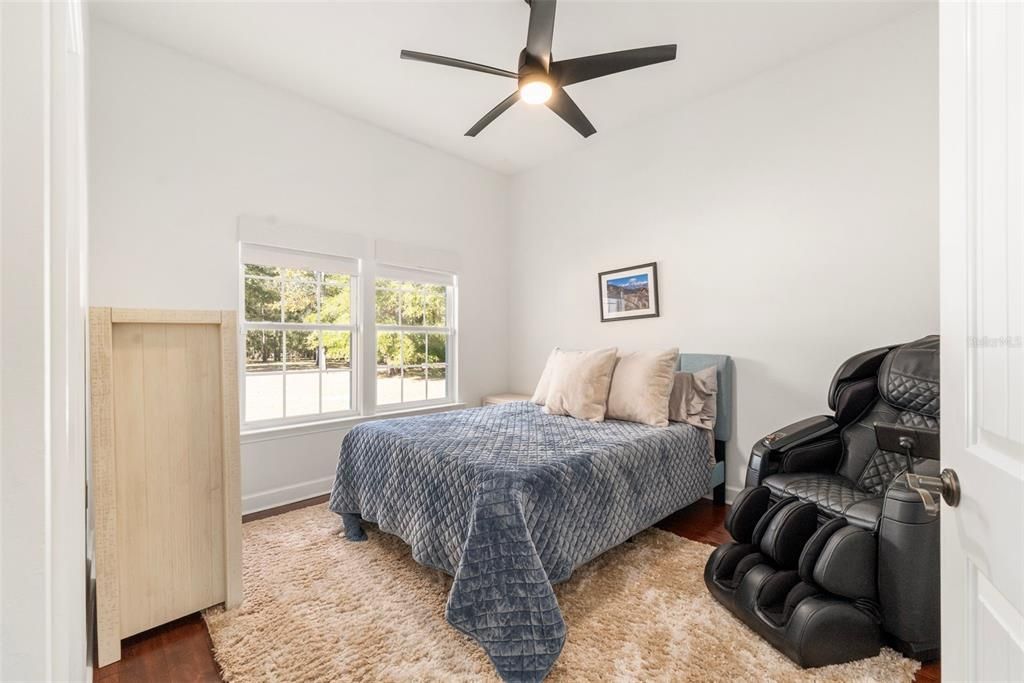 待售: $1,200,000 (5 贝兹, 4 浴室, 3316 平方英尺)