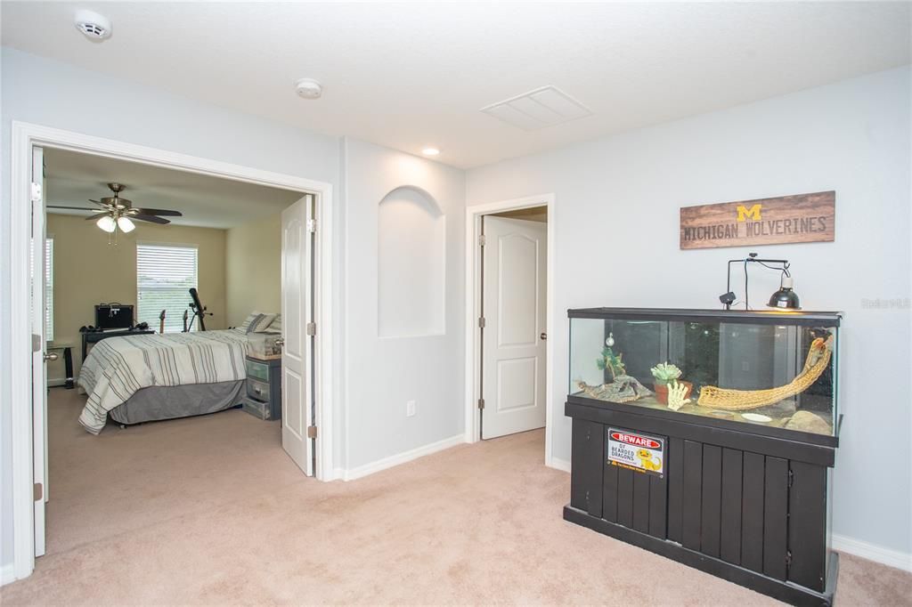 En Venta: $545,000 (6 camas, 3 baños, 3314 Pies cuadrados)