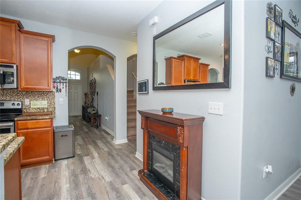 En Venta: $545,000 (6 camas, 3 baños, 3314 Pies cuadrados)