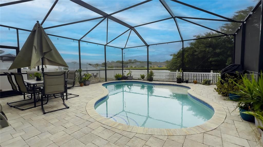 En Venta: $545,000 (6 camas, 3 baños, 3314 Pies cuadrados)