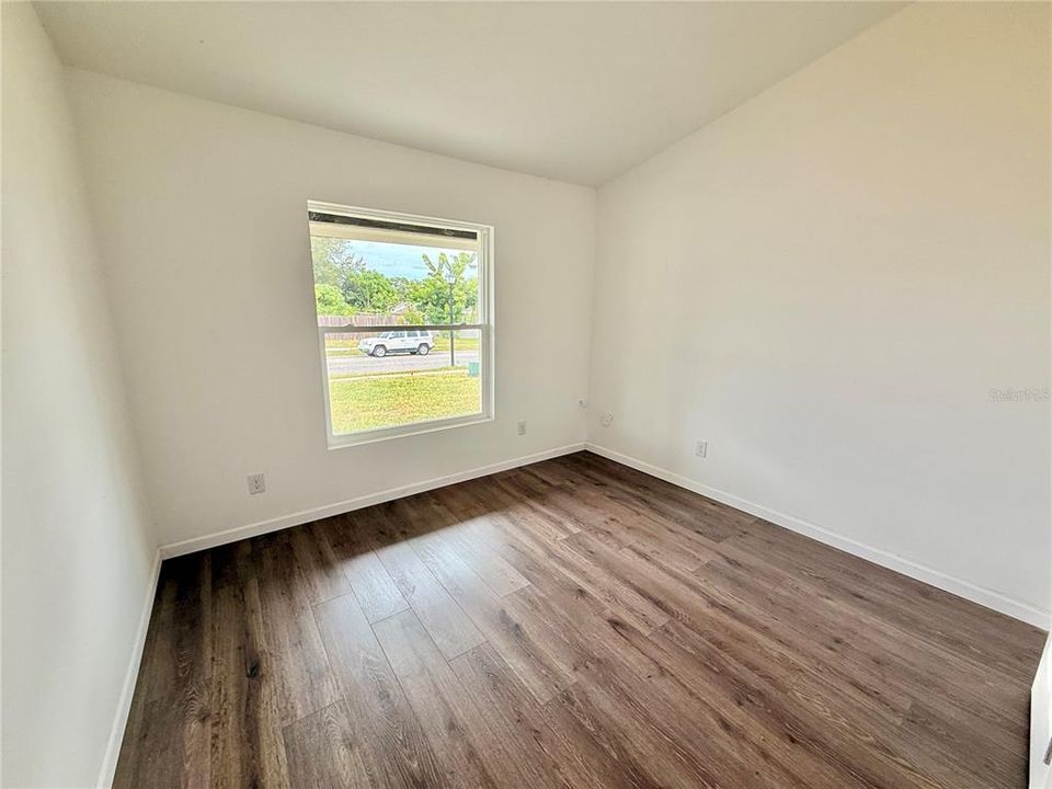 Active With Contract: $2,200 (3 beds, 2 baths, 1550 Square Feet)