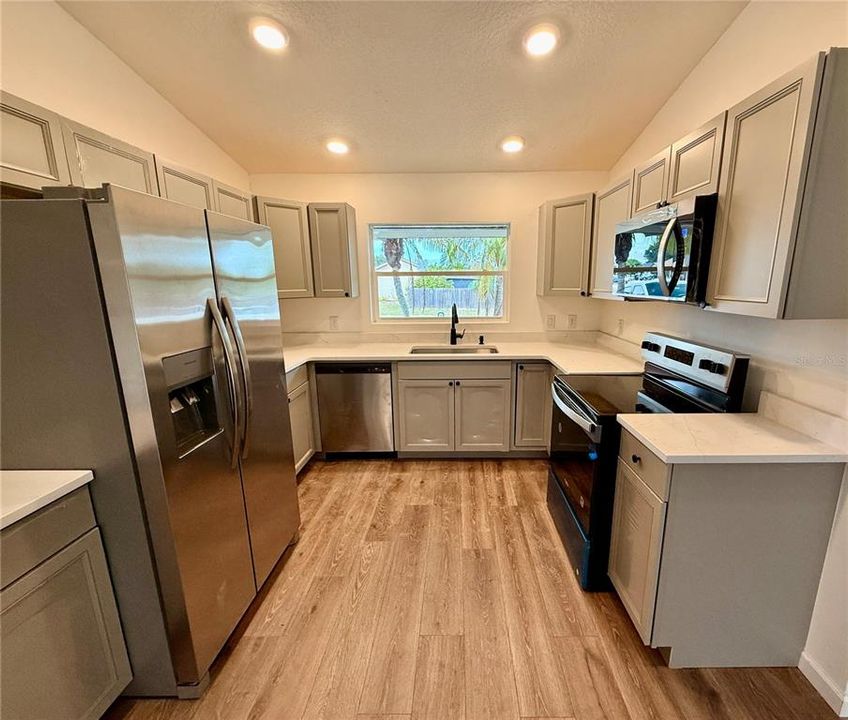 Active With Contract: $2,200 (3 beds, 2 baths, 1550 Square Feet)