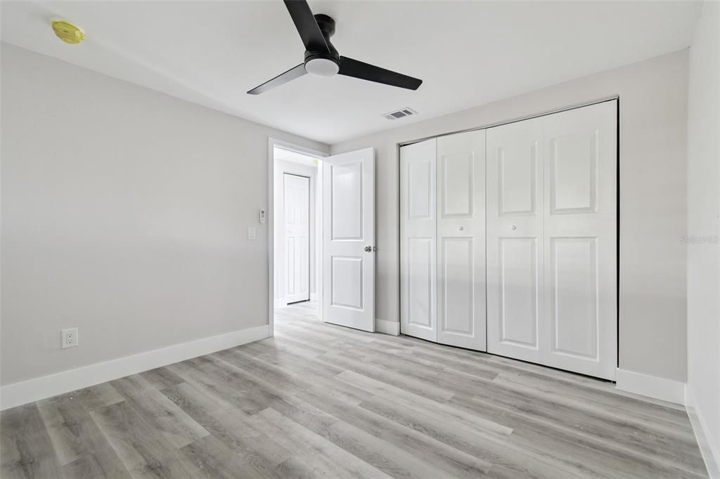 For Sale: $339,000 (2 beds, 1 baths, 918 Square Feet)