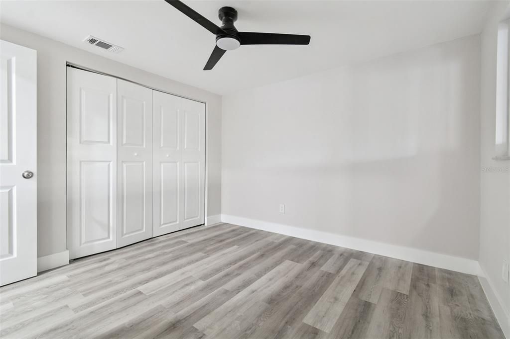 For Sale: $339,000 (2 beds, 1 baths, 918 Square Feet)