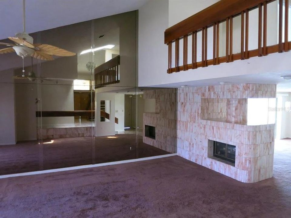 出租: $2,159 (3 贝兹, 2 浴室, 2271 平方英尺)