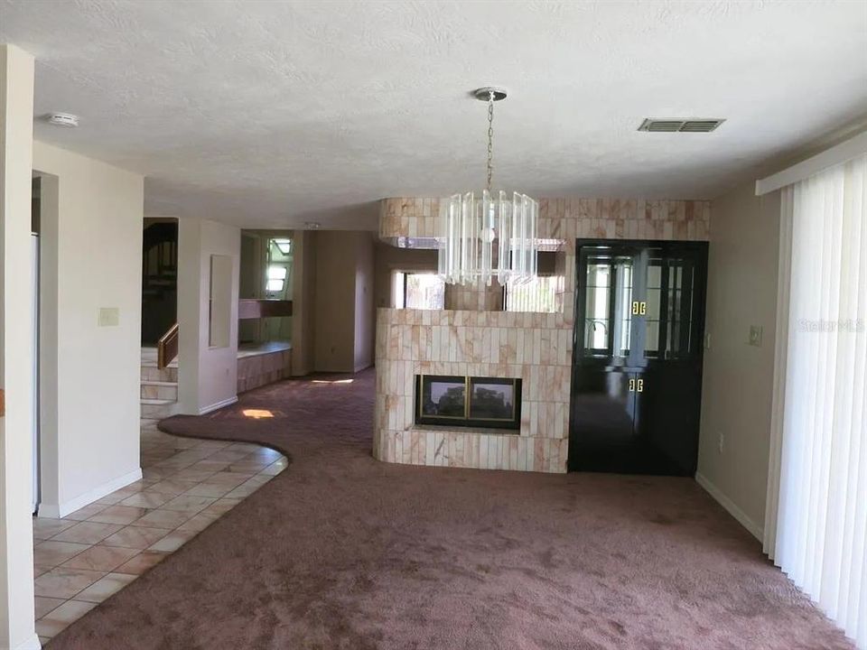 出租: $2,159 (3 贝兹, 2 浴室, 2271 平方英尺)