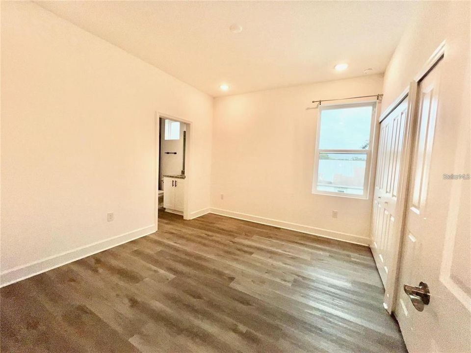 For Rent: $2,600 (3 beds, 2 baths, 1500 Square Feet)