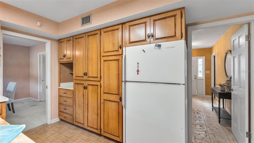 Active With Contract: $549,000 (4 beds, 3 baths, 3078 Square Feet)