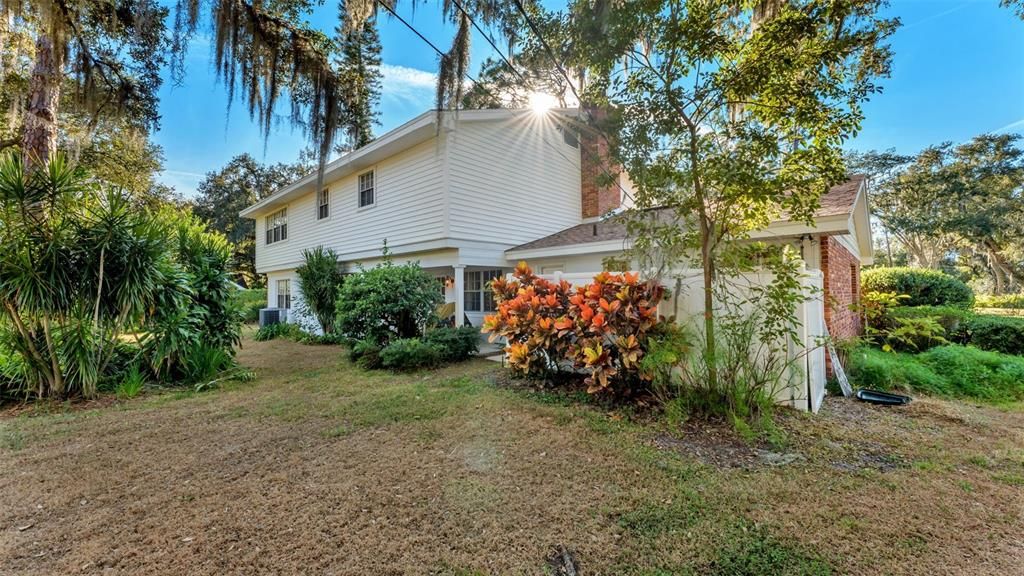 Active With Contract: $549,000 (4 beds, 3 baths, 3078 Square Feet)