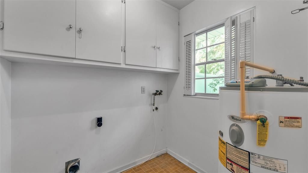 Active With Contract: $549,000 (4 beds, 3 baths, 3078 Square Feet)