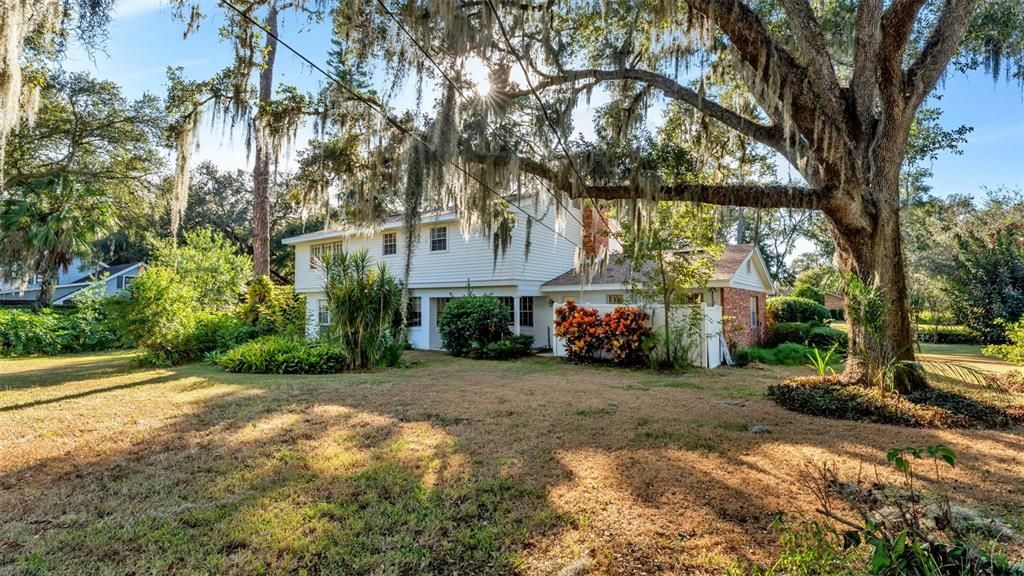 Active With Contract: $549,000 (4 beds, 3 baths, 3078 Square Feet)