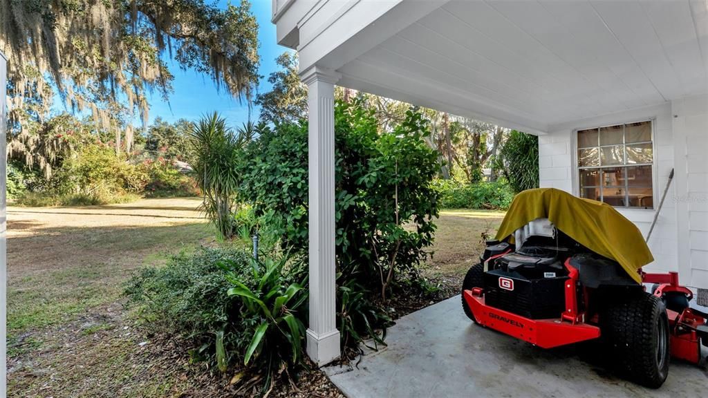 Active With Contract: $549,000 (4 beds, 3 baths, 3078 Square Feet)