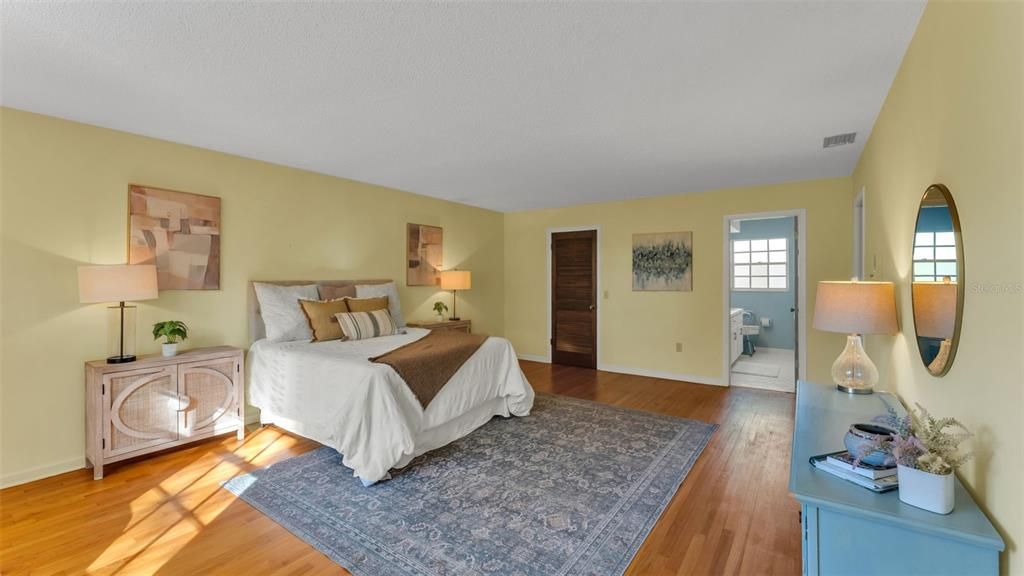 Active With Contract: $549,000 (4 beds, 3 baths, 3078 Square Feet)