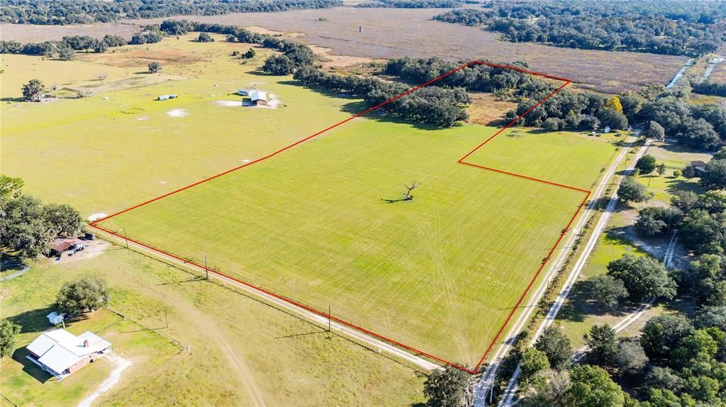 En Venta: $420,000 (14.73 acres)