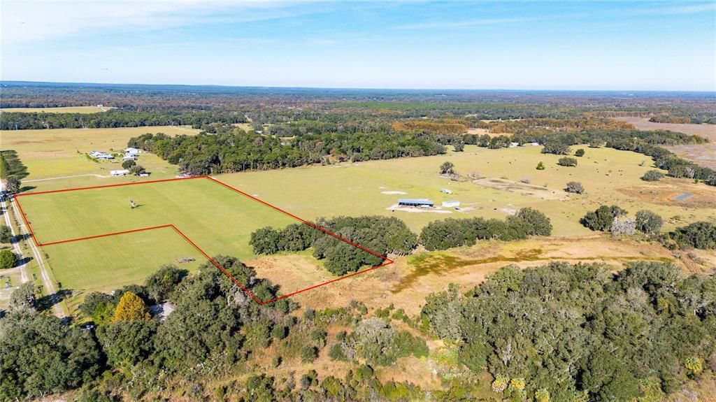 En Venta: $420,000 (14.73 acres)