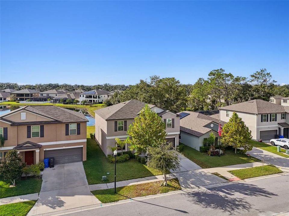 待售: $390,000 (4 贝兹, 2 浴室, 2635 平方英尺)