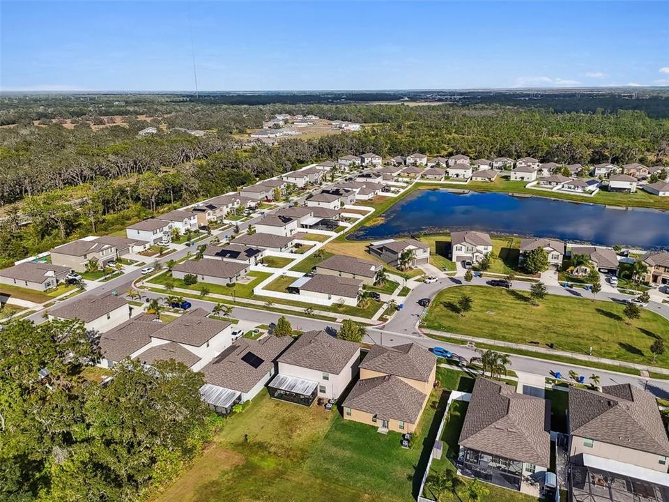 待售: $390,000 (4 贝兹, 2 浴室, 2635 平方英尺)