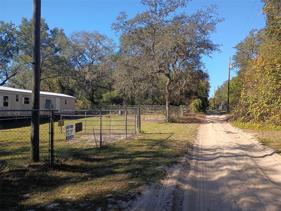 For Sale: $79,000 (3 beds, 2 baths, 1164 Square Feet)