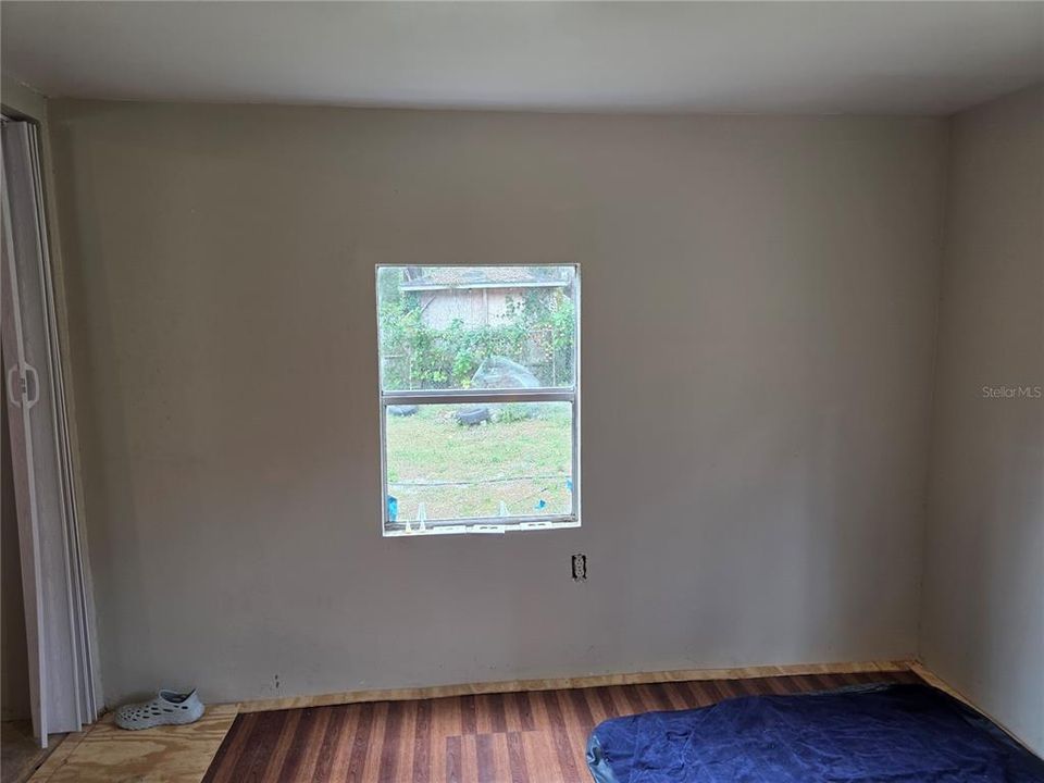 For Sale: $79,000 (3 beds, 2 baths, 1164 Square Feet)