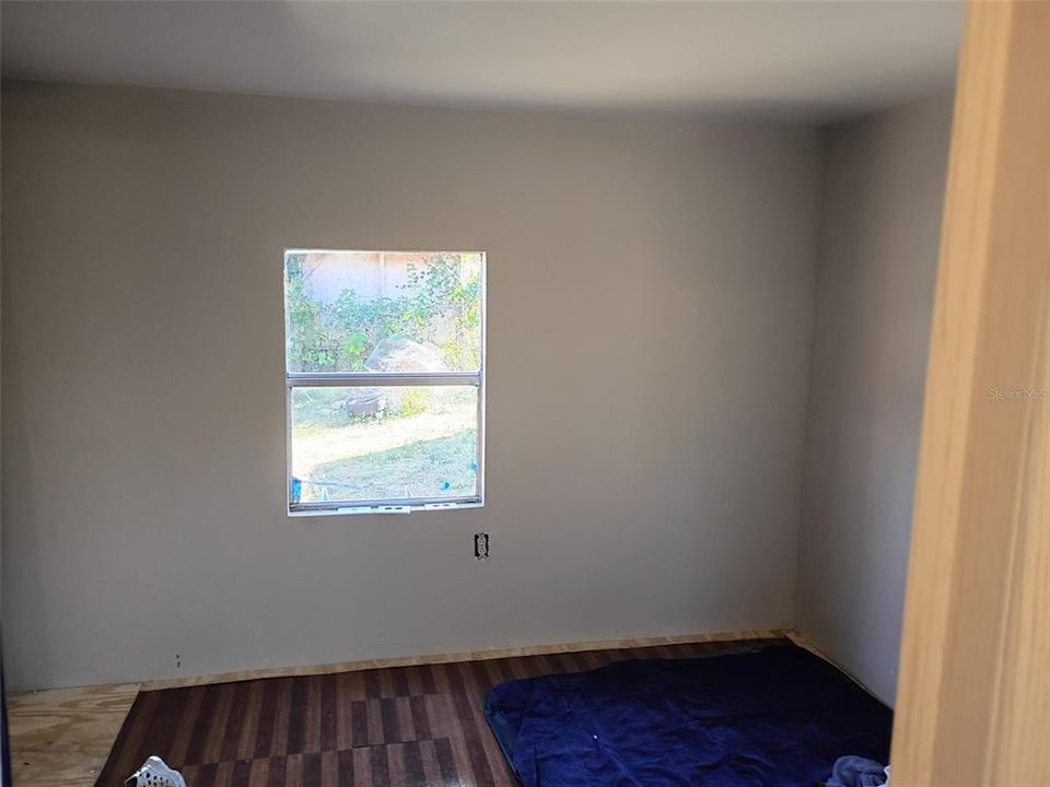 For Sale: $79,000 (3 beds, 2 baths, 1164 Square Feet)