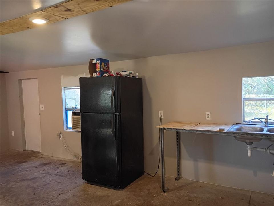 For Sale: $79,000 (3 beds, 2 baths, 1164 Square Feet)