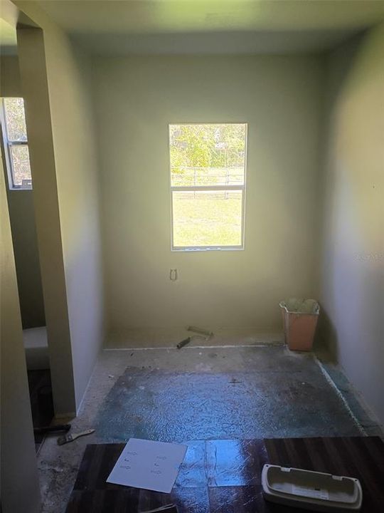 For Sale: $79,000 (3 beds, 2 baths, 1164 Square Feet)