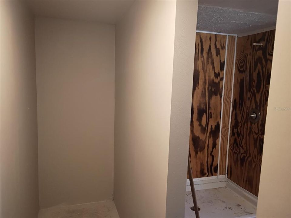 For Sale: $79,000 (3 beds, 2 baths, 1164 Square Feet)