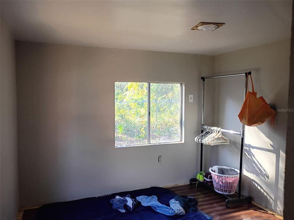 For Sale: $79,000 (3 beds, 2 baths, 1164 Square Feet)