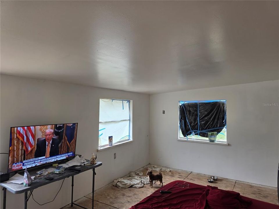 For Sale: $79,000 (3 beds, 2 baths, 1164 Square Feet)