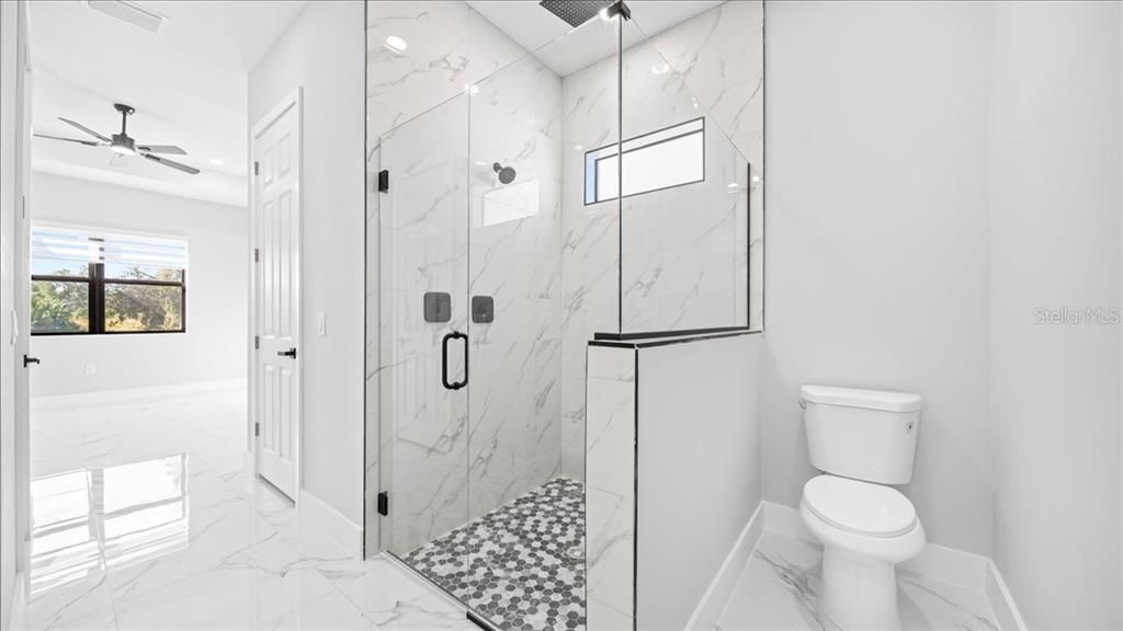 For Sale: $339,500 (4 beds, 2 baths, 1842 Square Feet)