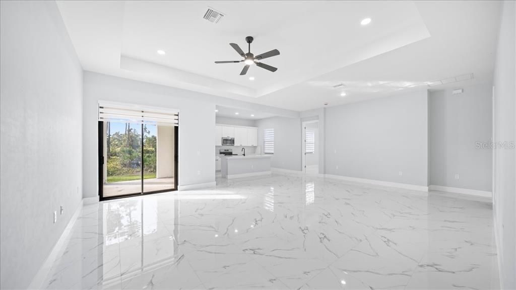 For Sale: $339,500 (4 beds, 2 baths, 1842 Square Feet)