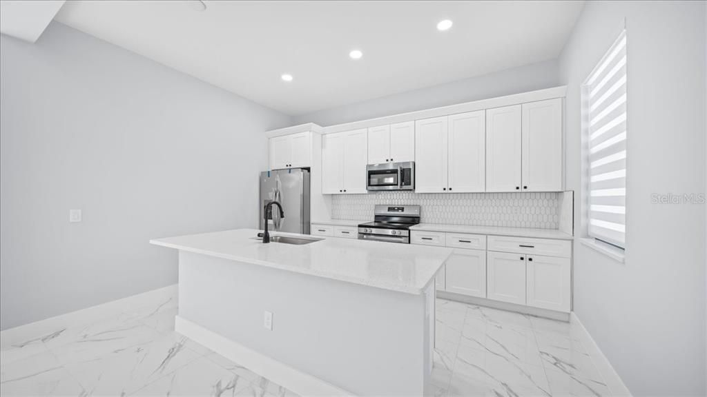 For Sale: $339,500 (4 beds, 2 baths, 1842 Square Feet)