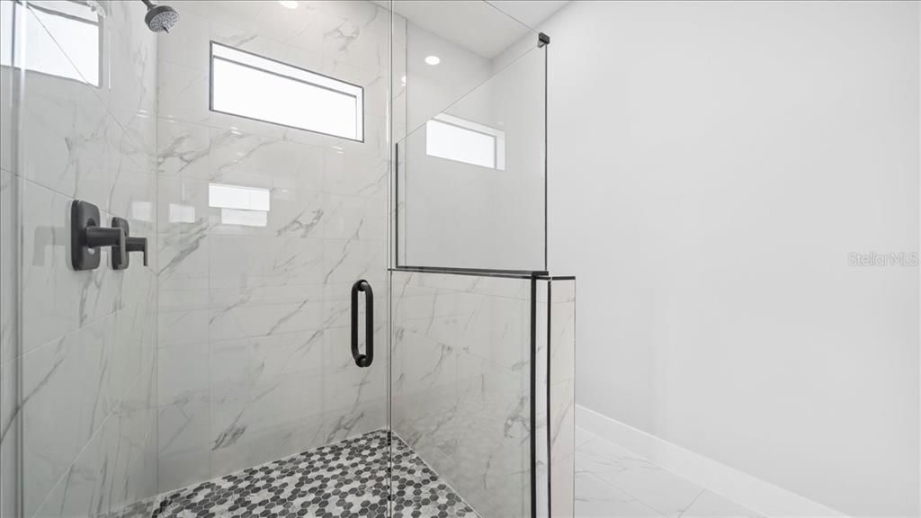 For Sale: $339,500 (4 beds, 2 baths, 1842 Square Feet)