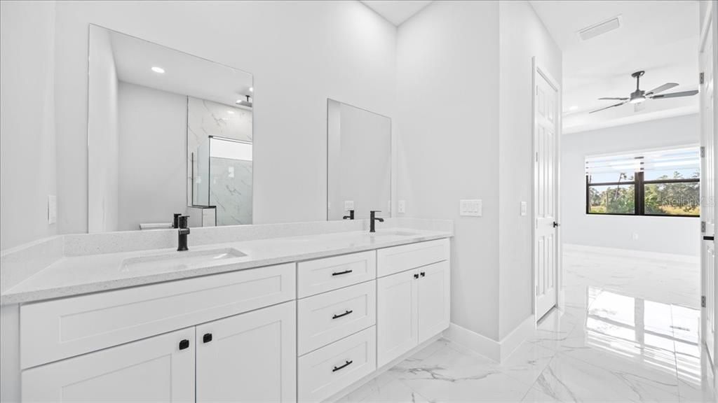 For Sale: $339,500 (4 beds, 2 baths, 1842 Square Feet)